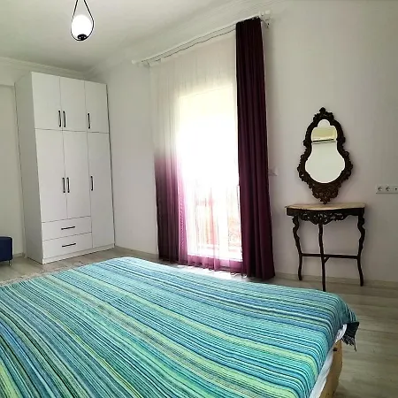 Ayakli Goel Evleri